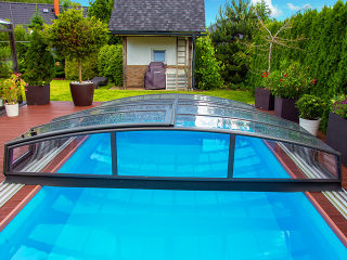 Half open pool enclosure Azure Angle