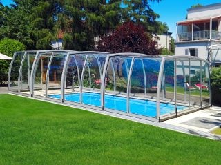 High pool enclosure Omega in silver finish