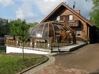Hot tub enclosure SPA SUNHOUSE - sunroom idea