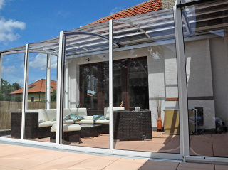 Retractable patio enclosure CORSO Premium