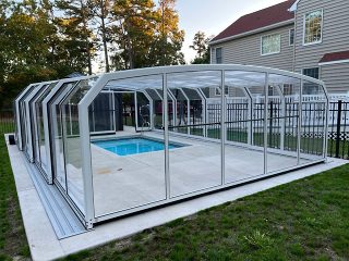 Pool enclosure Oceanic High in white color