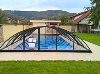 Retractable pool enclosure Azure Compact