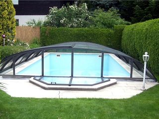 Specially modified swimming pool enclosure Elegant