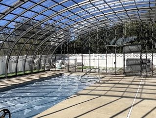 Style Pool Enclosure: Sleek Design for Modern Living