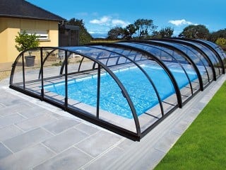 Transparent polycarb looks great on swimming pool enclosure TROPEA