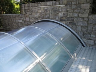 Pool enclosure UNIVERSE - model with sealing profile on wall