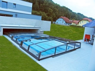 We produce pool enclosures in every sizes - pool enclosure Corona