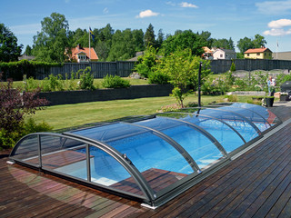 Relax and Enjoy with Pool & Spa Enclosures